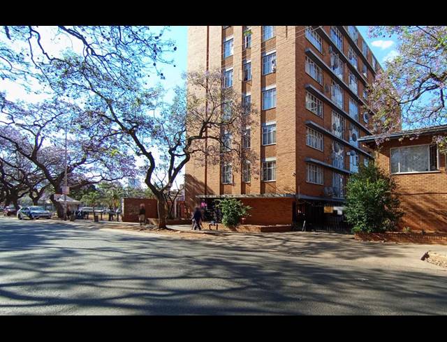 2 BEDROOM APARTMENT FOR SALE IN SUNNYSIDE